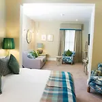 Hotel Crown Wetheral 4*