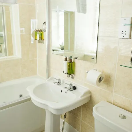 Crown Wetheral فندق كارلايل