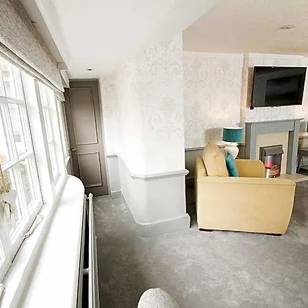 Crown Wetheral 4* 칼라일