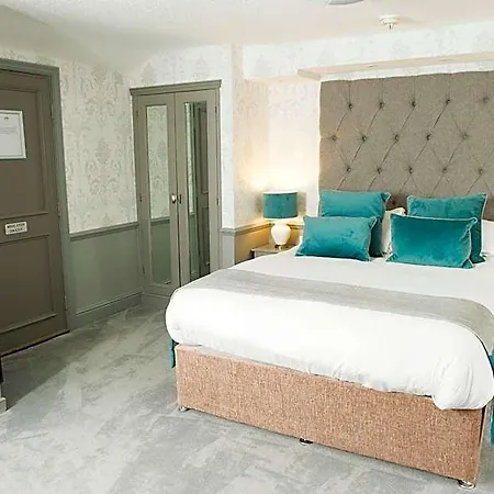 Crown Wetheral Otel 4*