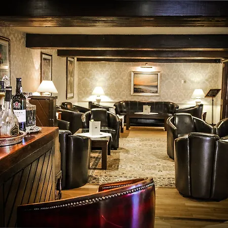 Crown Wetheral Hotel